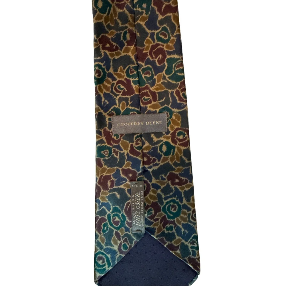 Vintage Geoffrey Beene 100% Silk Tie Made In Italy Jewel Tones Luxury floral